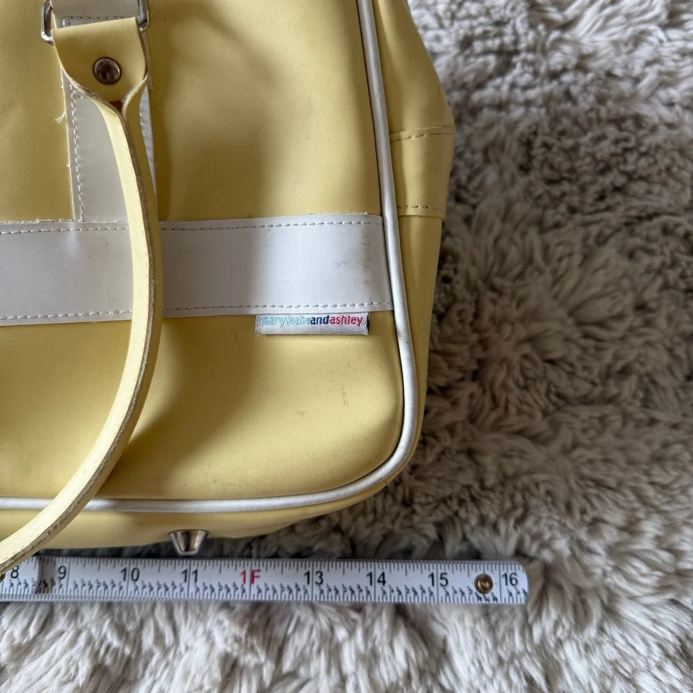Vintage Mary-Kate and Ashley Olsen Bowling Bag Y2K Active 89 Satchel Athletic